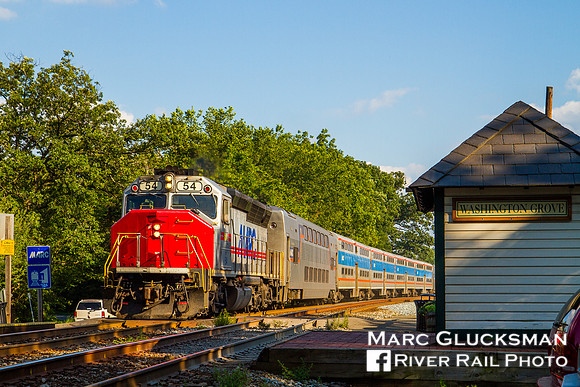 MARC Train 877 MARC 54, Washington Grove, Maryland