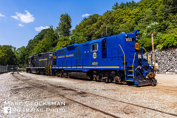 NAUG/RMNE869 & 686, Thomaston, Connecticut