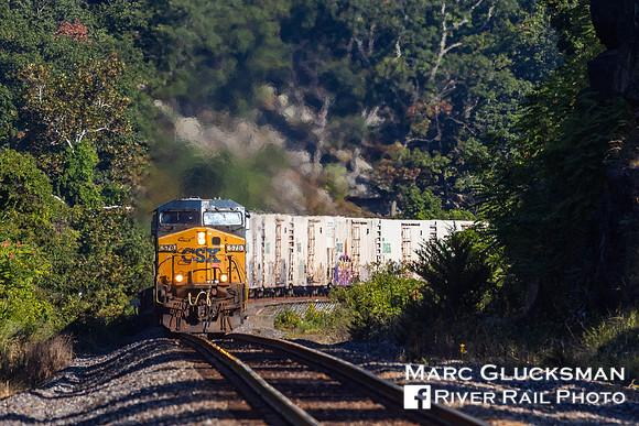 CSX M433 CSXT 578 with Tropicana Cars, Iona Island, New York