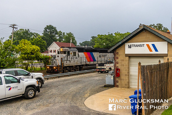 NJT 4635 NJTR 4214, Hammonton, New Jersey