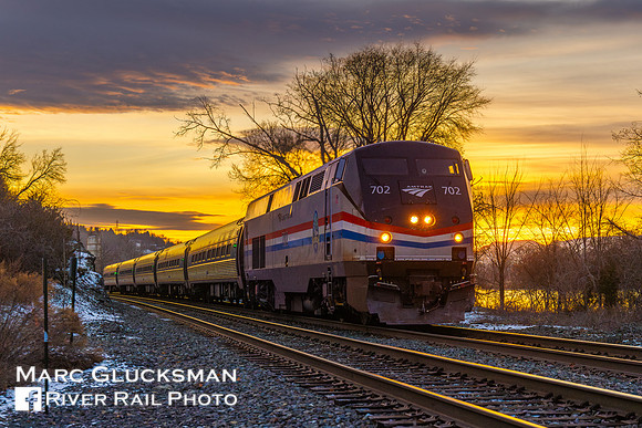Amtrak 291 Ethan Allen, AMTK 702, Hudson, New York