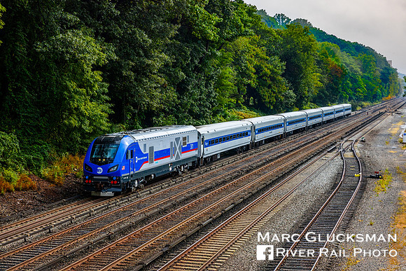 MNR Siemens SC42-DM, MNR Train 837 MNCW 301, Hastings-On-Hudson, New York