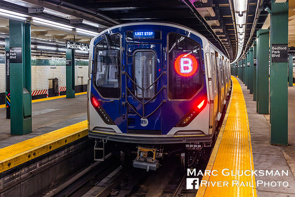 MTA NYCT Subway R-211A, Bedford Park Blvd, Bronx, New York