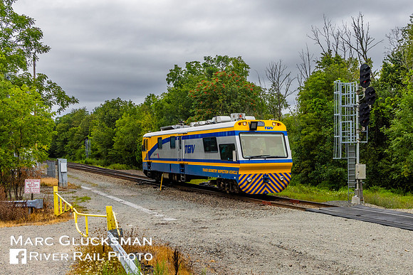 NJ Transit TGIV, Howells, New York