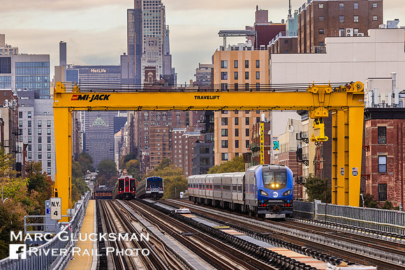 MTA Metro-North Railroad Train 813 MNCW 301, Park Ave Viaduct, MNR Harlem-125 Street, New York, NY