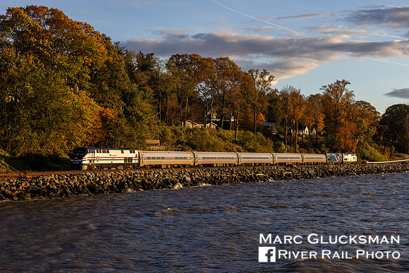 Amtrak Train 237, AMTK 713 87 106, Scarborough, New York