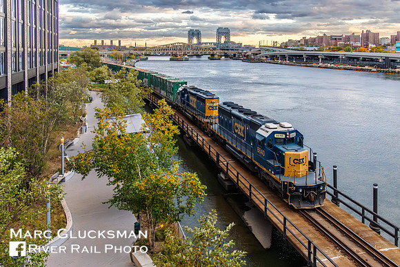 CSX M702 Y102 CSXT 8840 8854, Oak Point Link, Bronx, New York