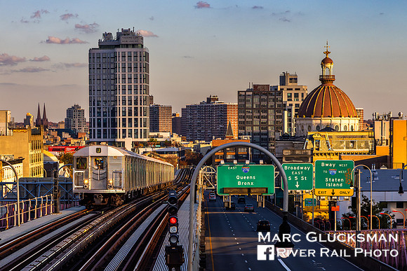 MTA NYCT Subway, R-32 "Museum Train", Williamsburg Bridge, Brooklyn, New York