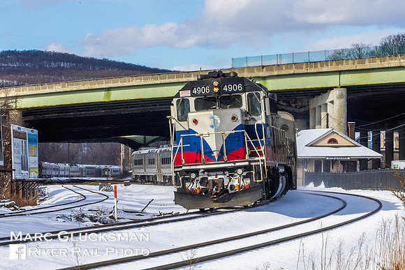 NJT 76 MNCW 4906, Suffern, New York