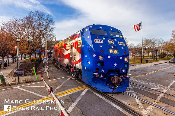 MTA Metro-North Railroad MNR 8805 MNCW 216 (Veterans), Peekskill, New York