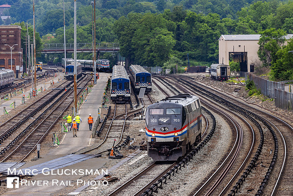 Amtrak 8910, AMTK 703 716, Croton Harmon, New York