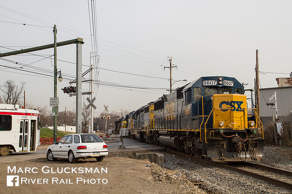 CSXT 8607 SEPTA 9014 Darby, Pennsylvania