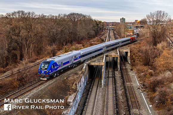 MTA Metro-North Railroad, Employee Holiday Train, Woodlawn Flyover, Bronx, New York