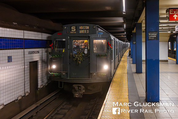 MTA NYCT Subway Holiday Nostalgia Special
