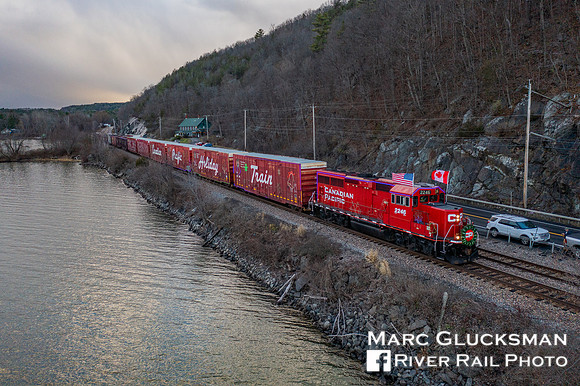 CP Holiday Train, CP 2246, For Ticonderoga, New York