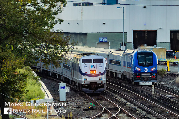 MTA Metro-North Railroad, MNCW 203 302, Highbridge, Bronx, New York