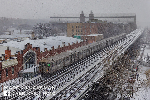 MTA NYCT Subway, 4 Line, n/o Fordham Road, Bronx, New York
