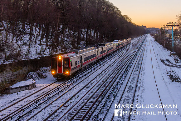 MTA Metro-North Railroad Train 2425 MNCW 9602, Riverdale, Bronx, New York