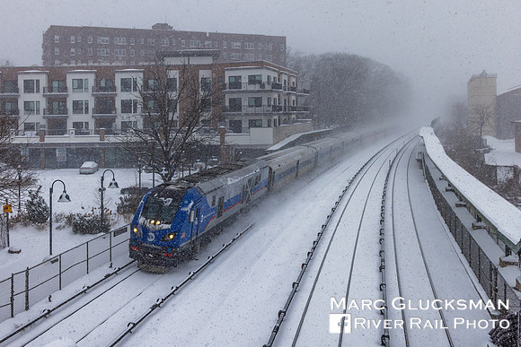 MTA Metro-North Railroad Train 8823 MNCW 301, MNR Ludlow, Yonkers, New York