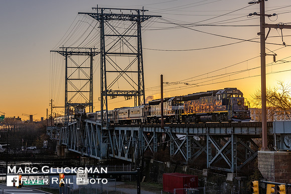 Tri-State Railway Historical Society "Santa Train", NJ Transit 4109 and 4101, Passaic River, Newark, New Jersey