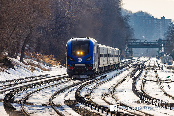 MTA Metro-North Railroad Train 8819 MNCW 305, CP 19, Hastings-On-Hudson, New York