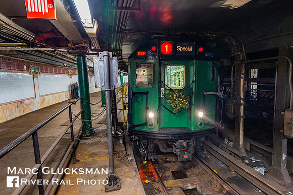 MTA NYCT Subway Holiday Train Nostalgia Special, NYCT 9069, South Ferry, New York, New York