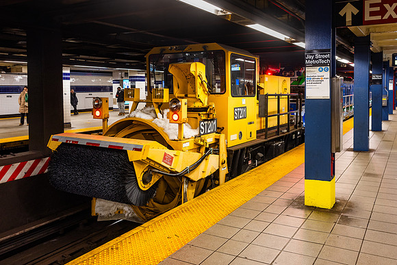 MTA NYCT Subway, Work 12, ST306 HL014 HL009 ST201, Jay Street-Metrotech, Brooklyn, NY