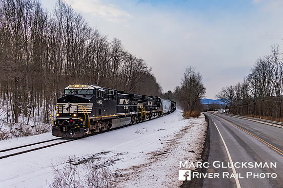 Norfolk Southern 11Z NS 4422, Hallstead, Pennsylvania