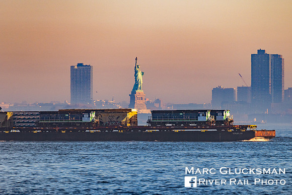 NYNJ Rail, McAllister Towing Marjorie McAllister, Wabtec/MTA NYCT Subway R255, New York Harbor