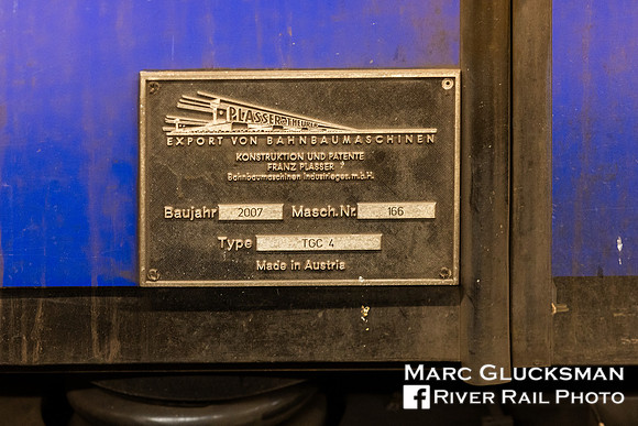 MTA NYCT Subway TGC4, Builder's Plate