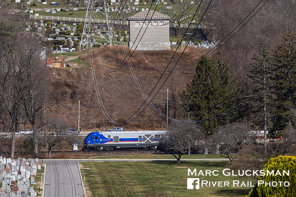 MTA Metro North Railroad Train 2637, MNCW 305, Mount Pleasant, New York