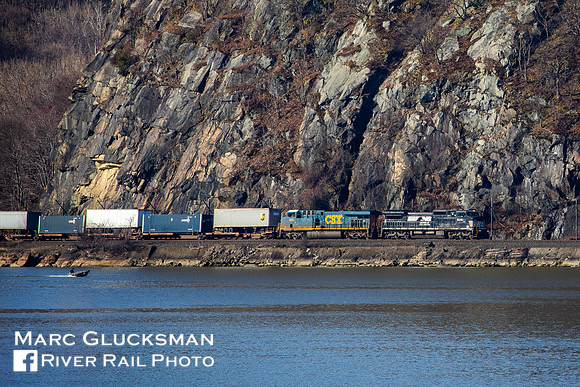 CSX Q003, NS 8351 CSXT 805, New York