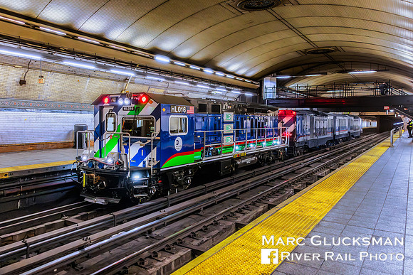 MTA NYCT Subway, C Division, 168 Street, IRT Work 1 Vak Trak/Vacuum Train HL016 VT004