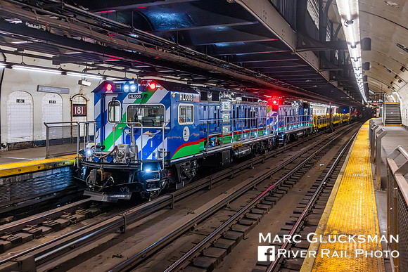 MTA NYCT Subway, C Division, 181 Street - A Line, R255 and CWR Train
