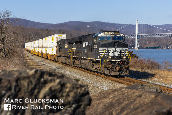 CSX X900, NS 3620, Iona Island, New York