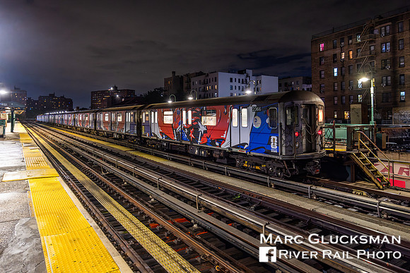 2026 MTA NYCT Subway FIFA Wrap, 1 Line, France (2471-2475) and Senegal (2370-2366), 231 Street