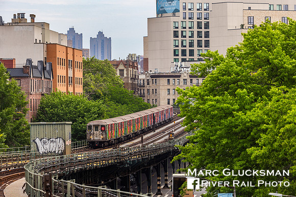 2026 MTA NYCT Subway FIFA Wrap, 1 Line, France (2471-2475) and Senegal (2370-2366), Dyckman