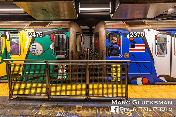 2026 MTA NYCT Subway FIFA Wrap, 1 Line, France (2471-2475) and Senegal (2370-2366), 72 Street