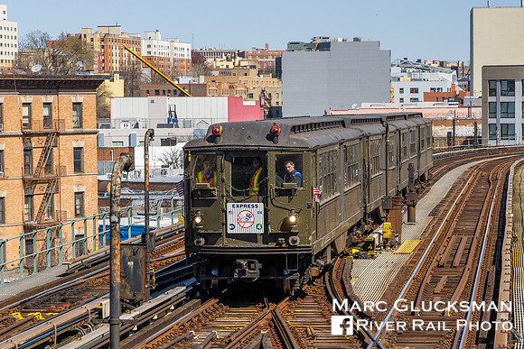 MTA NYCT Subway Transit Museum IRT Lo-Vs, 167 Street, Bronx, New York
