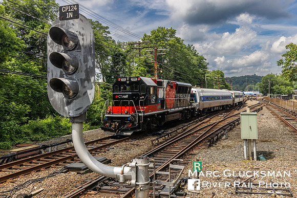 MTA Metro-North Railroad, Geometry Train, MNCW 106 125 DOTX 216, North White Plain, New York