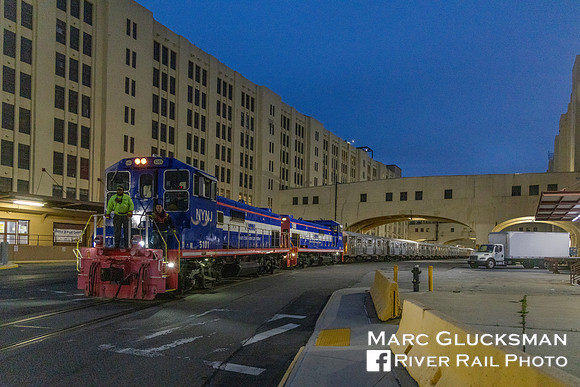 NYNJ Rail, with NYCT R-32s, Brooklyn, New York