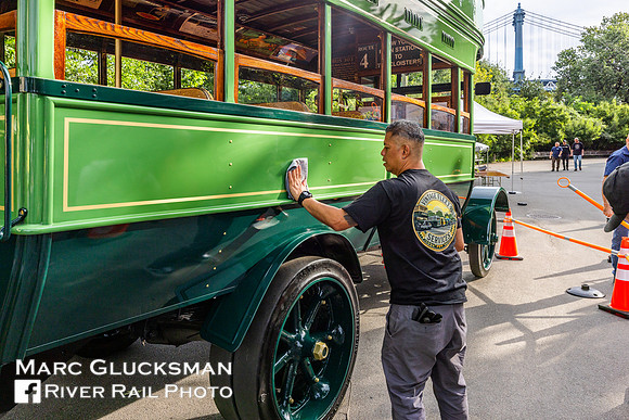 New York Transit Museum Bus Festival, FACC 303, Brooklyn, New York