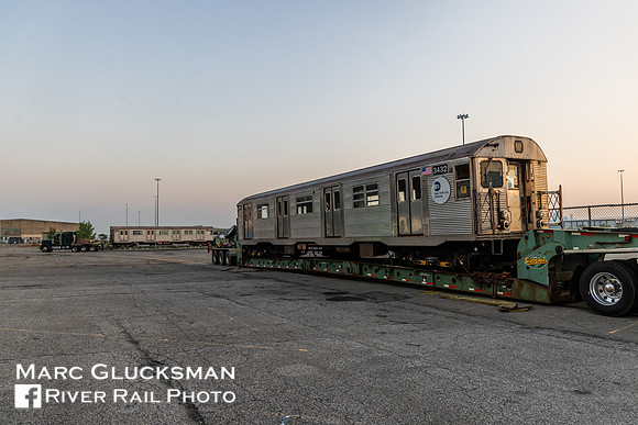 MTA NYCT R-32 3432 & 3433, South Brooklyn, Marine Terminal, Brooklyn, New York