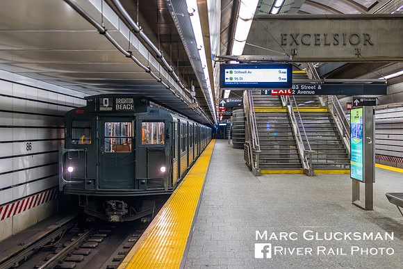 MTA NYCT Subway 381, 86/2, New York, New York