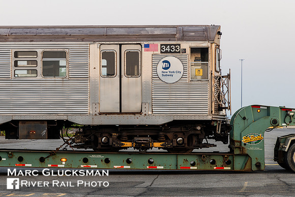 MTA NYCT R-32 3432 & 3433, South Brooklyn, Marine Terminal, Brooklyn, New York