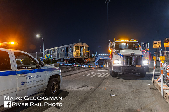 MTA SIR R-32 Move