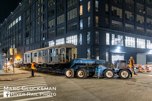 MTA SIR R-32 Move