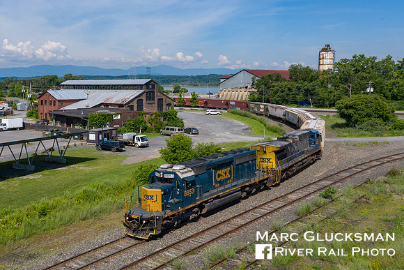 CSX B765 in Hudson, New York