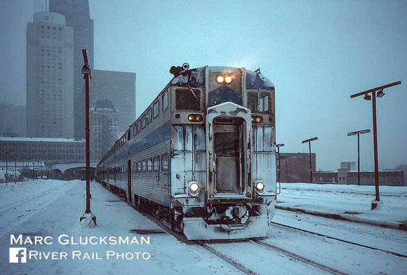 STM 900, Gare Windsor, Montreal, Quebec