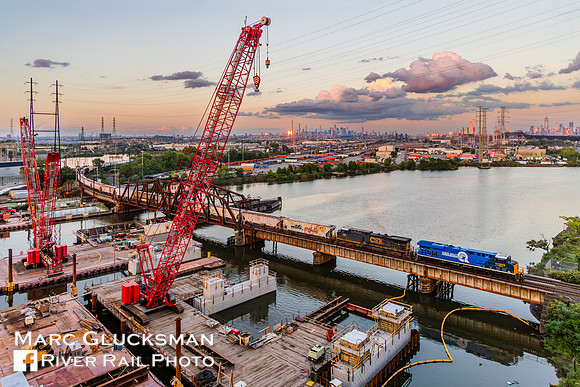 CSX M421, CSXT 1976 (Conrail Heritage), Point-No-Point Bridge, Newark, New Jersey